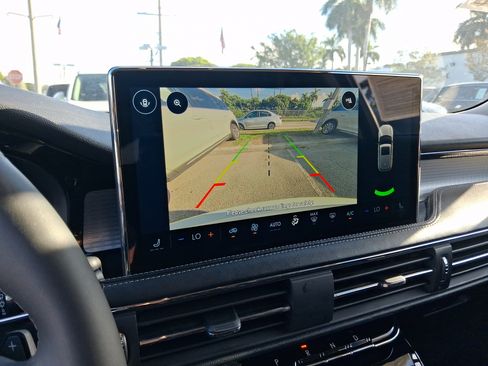 Used 2023 Lincoln Corsair FWD image 20