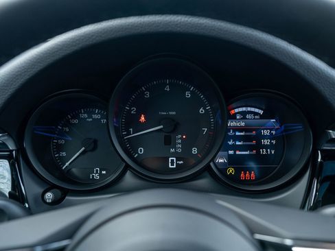 New 2026 Porsche Macan image 26