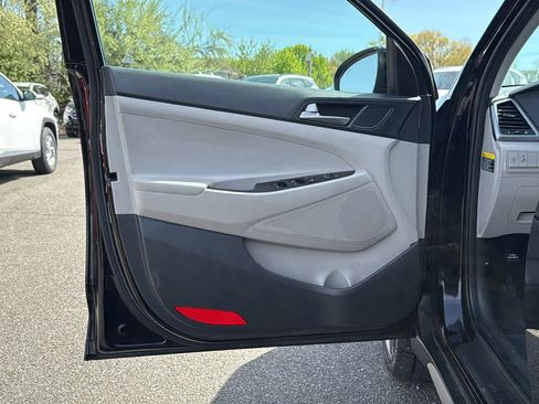 Used 2017 Hyundai Tucson Sport w/ Cargo Package AWD/4WD image 11