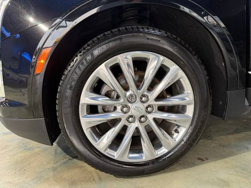 Used 2019 Cadillac XT5 Platinum AWD/4WD image 29