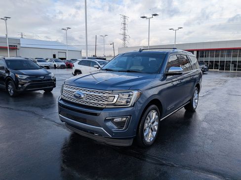 Used 2018 Ford Expedition Platinum image 4