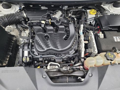 Used 2019 Jeep Cherokee Limited AWD/4WD image 30