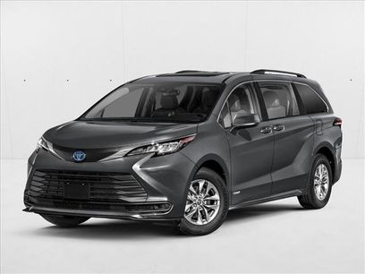 New 2025 Toyota Sienna LE