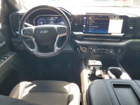 Certified 2022 Chevrolet Silverado 1500 RST image 15
