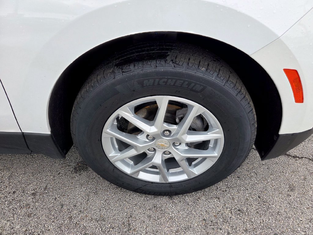 Used 2024 Chevrolet Equinox LS w/ LS Convenience Package FWD image 17