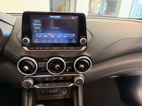 Used 2025 Nissan Sentra SV FWD image 17
