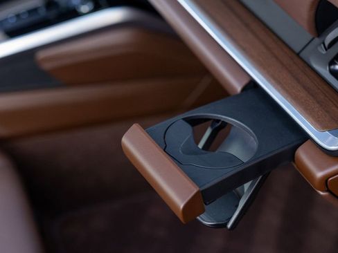 Used 2020 Porsche 911 Carrera 4S w/ Sport Package image 33