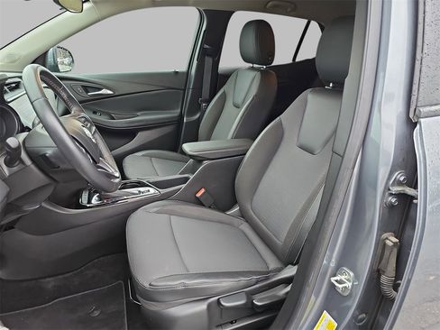 Certified 2022 Buick Encore GX Preferred w/ Sport Touring Package image 19