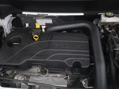 Used 2025 Chevrolet Equinox LT FWD image 7