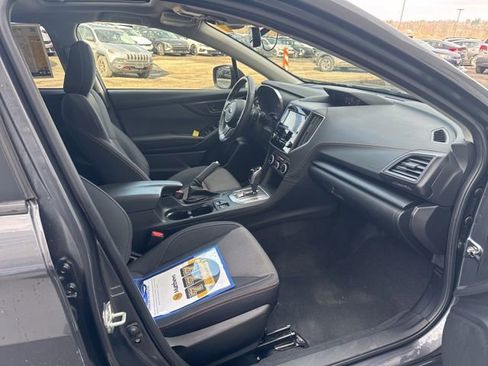 Used 2023 Subaru Crosstrek 2.0i Premium image 21