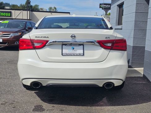 Used 2017 Nissan Maxima SR FWD image 4