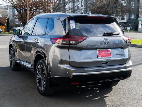New 2026 Nissan Rogue Platinum image 4