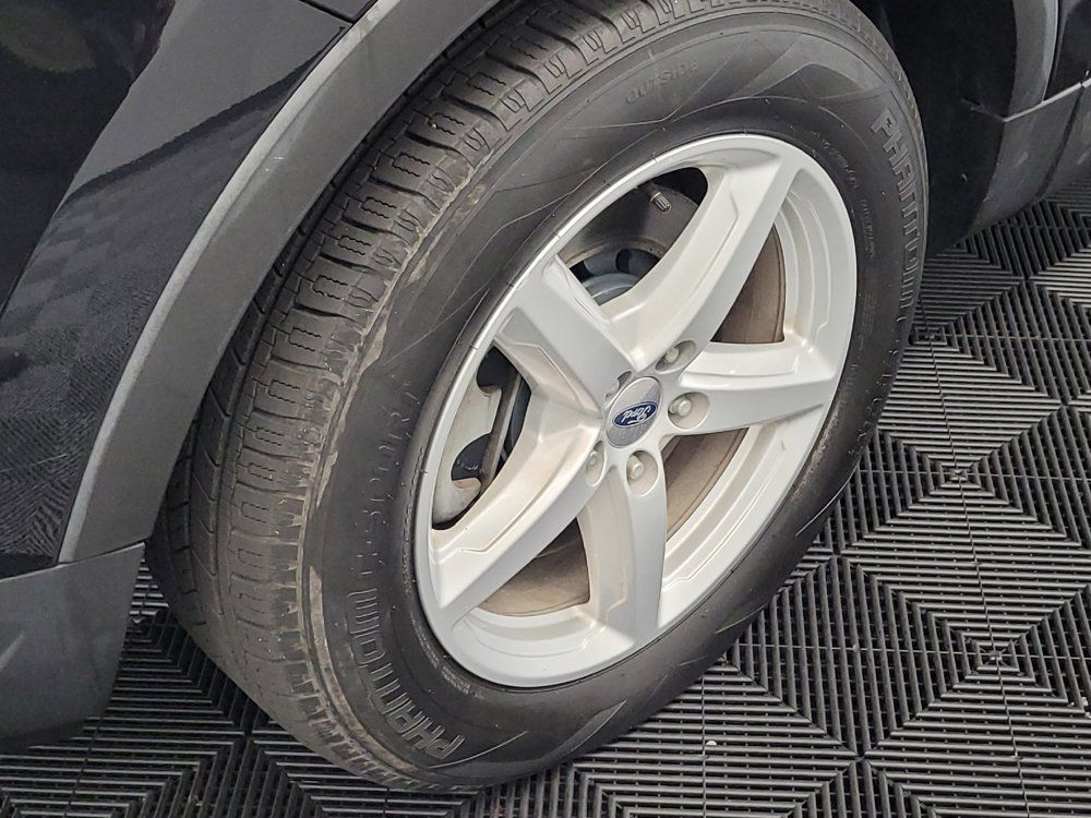 Used 2019 Ford Explorer XLT w/ Equipment Group 202A FWD image 31