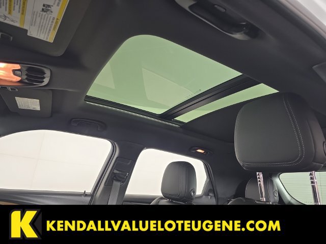 Used 2023 Chevrolet TrailBlazer ACTIV w/ Sun and Liftgate Package AWD/4WD image 25