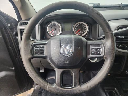 Used 2018 RAM 2500 Tradesman w/ Chrome Appearance Group image 13