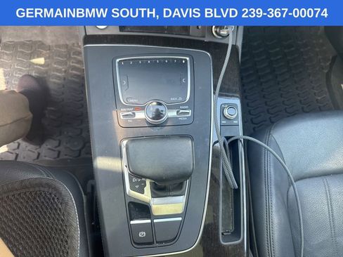 Used 2019 Audi Q5 2.0T Premium Plus w/ Premium Plus Package AWD/4WD image 7