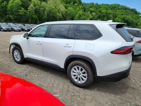 Used 2026 Toyota Grand Highlander AWD image 4