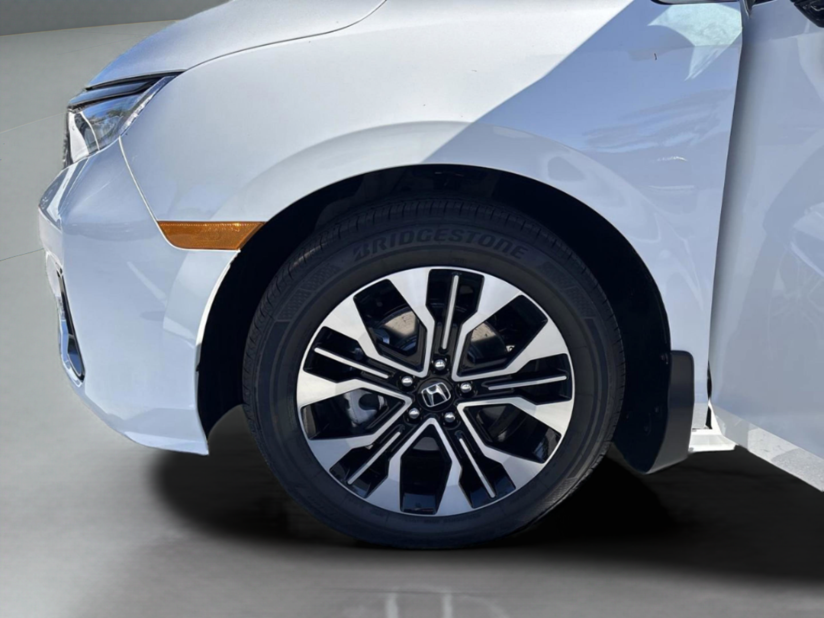 New 2026 Honda Odyssey Elite image 30