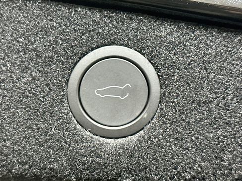 Used 2025 Tesla Model 3 Long Range RWD image 29