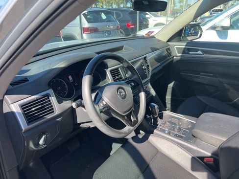 Used 2019 Volkswagen Atlas SE image 4