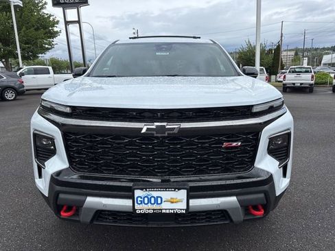New 2026 Chevrolet Traverse Z71 w/ Enhanced Driving Package AWD/4WD image 8