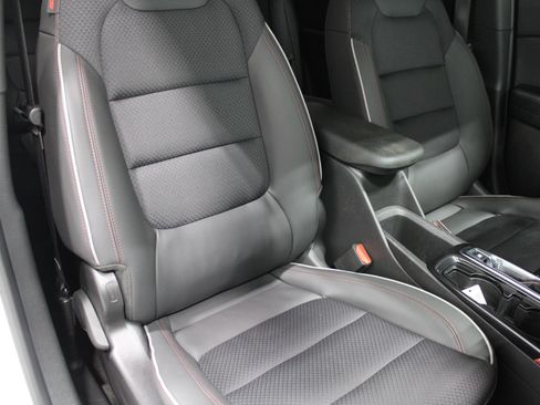 Used 2023 Chevrolet TrailBlazer RS w/ Convenience Package FWD image 28