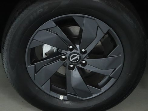 Certified 2026 Nissan Rogue SV w/ Cold Weather Package AWD/4WD image 36
