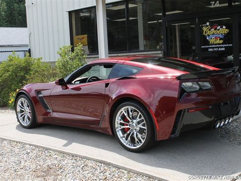 Used 2016 Chevrolet Corvette Z06 w/ 3LZ Preferred Equipment Group RWD image 6