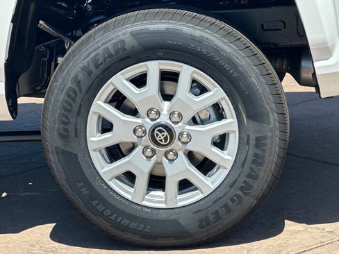 New 2026 Toyota Tacoma SR5 AWD/4WD image 31