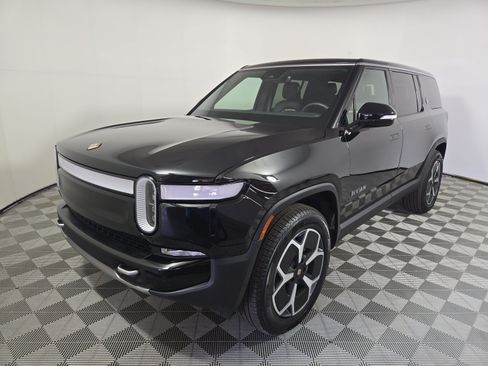 Used 2024 Rivian R1S Adventure AWD/4WD image 1