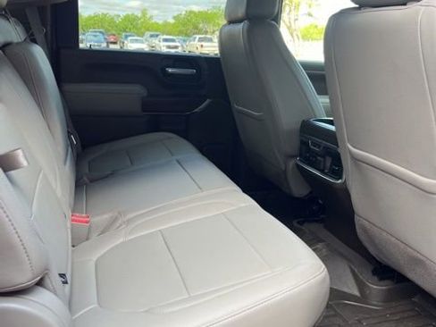 Used 2022 GMC Sierra 2500 SLT image 9