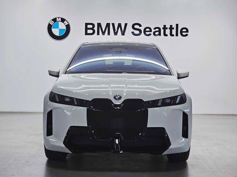 New 2026 BMW iX xDrive45 w/ M Sport Package image 6