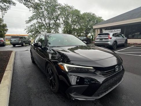 Used 2024 Honda Civic Sport image 5