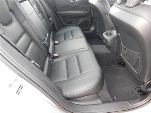 Used 2025 Volvo S60 B5 Core FWD image 26
