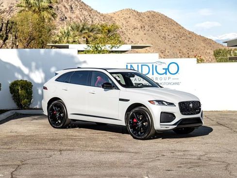 New 2025 Jaguar F-PACE R-Dynamic S image 4