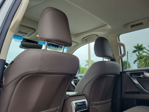 Used 2022 Lexus GX 460 Premium image 11