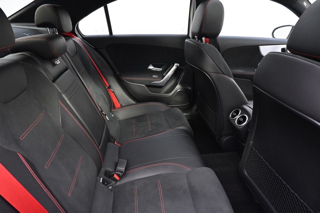 Used 2020 Mercedes-Benz A 35 AMG 4MATIC image 18