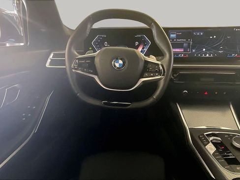 Used 2025 BMW 330i Sedan RWD image 5