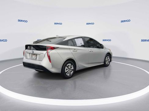Used 2016 Toyota Prius Three Touring image 8