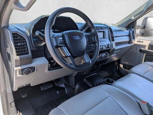 Used 2019 Ford F250 XL w/ Power Equipment Group AWD/4WD image 10