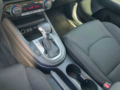 Used 2019 Kia Forte LXS image 19