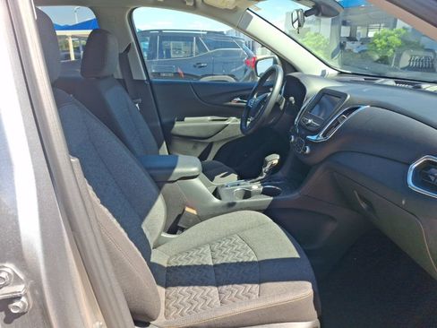 Used 2024 Chevrolet Equinox LT image 10