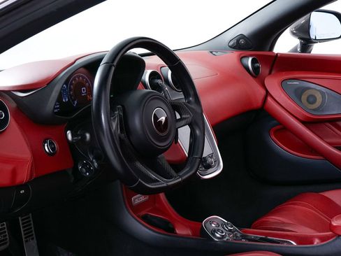 Used 2019 McLaren 570S Spider RWD image 4
