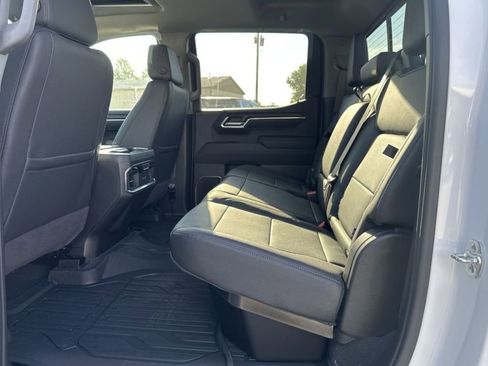 New 2026 GMC Sierra 1500 SLT w/ SLT Premium Plus Package AWD/4WD image 18