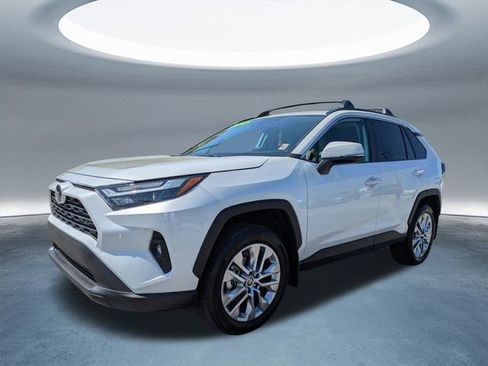 Used 2025 Toyota RAV4 XLE Premium w/ Weather Package image 8