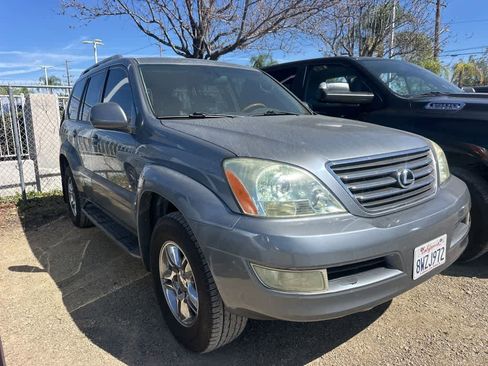 Used 2004 Lexus GX 470 image 2