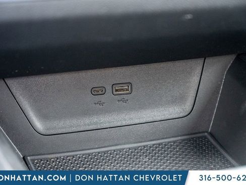 Used 2025 Chevrolet Equinox LT image 11