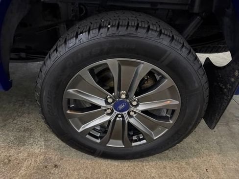 Used 2018 Ford F150 XLT w/ Equipment Group 302A Luxury AWD/4WD image 9