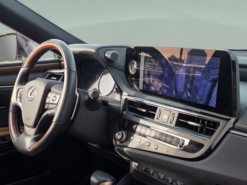 Used 2024 Lexus ES 350 w/ Luxury Package image 23