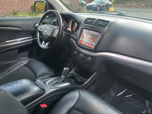 Used 2020 Dodge Journey Crossroad image 22